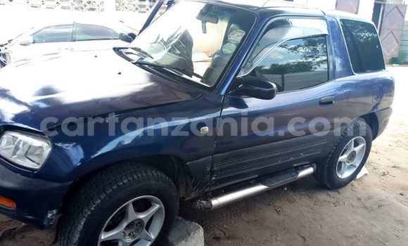 Nunua Ilio tumika Toyota RAV4 Bluu Gari ndani ya Dar es Salaam nchini Dar es Salaam Nunua Ilio tumika Toyota RAV4 Bluu Gari ndani ya Dar es Salaam nchini Dar es Salaam