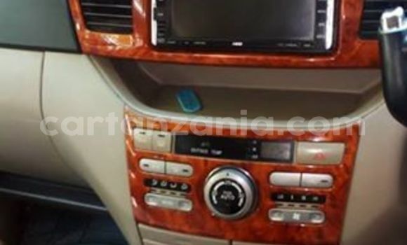 Nunua Ilio tumika Toyota Noah Nyeupe Gari ndani ya Dar es Salaam nchini Dar es Salaam Nunua Ilio tumika Toyota Noah Nyeupe Gari ndani ya Dar es Salaam nchini Dar es Salaam