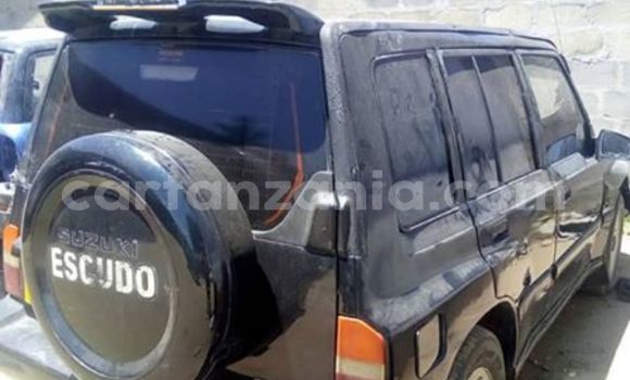 Nunua Ilio tumika Suzuki Escudo Nyeusi Gari ndani ya Dar es Salaam nchini Dar es Salaam Nunua Ilio tumika Suzuki Escudo Nyeusi Gari ndani ya Dar es Salaam nchini Dar es Salaam