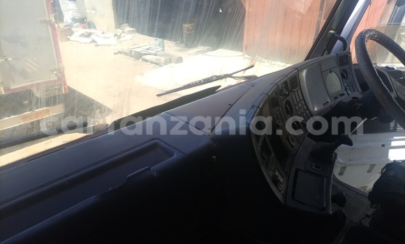 Buy Used Scania 113–320 White Truck in Iringa in Iringa Buy Used Scania 113–320 White Truck in Iringa in Iringa