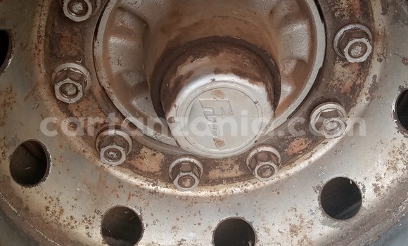 Buy Used Scania 113–320 Blue Truck in Iringa in Iringa Buy Used Scania 113–320 Blue Truck in Iringa in Iringa