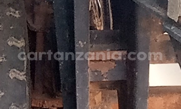 Buy Used Scania 113–320 Blue Truck in Iringa in Iringa Buy Used Scania 113–320 Blue Truck in Iringa in Iringa