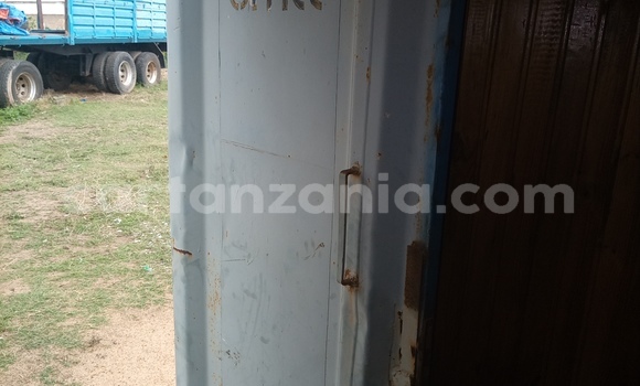 Buy Used Scania 113–320 Other Truck in Iringa in Iringa Buy Used Scania 113–320 Other Truck in Iringa in Iringa