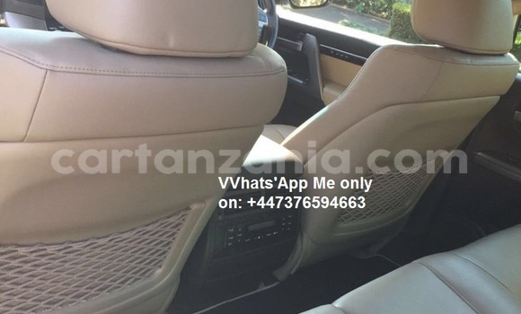 Buy Used Toyota Land Cruiser White Car in Dar es Salaam in Dar es Salaam Buy Used Toyota Land Cruiser White Car in Dar es Salaam in Dar es Salaam