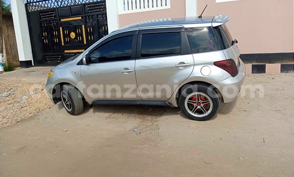 Nunua Ilio tumika Toyota IST Fedha Gari ndani ya Dar es Salaam nchini Dar es Salaam Nunua Ilio tumika Toyota IST Fedha Gari ndani ya Dar es Salaam nchini Dar es Salaam