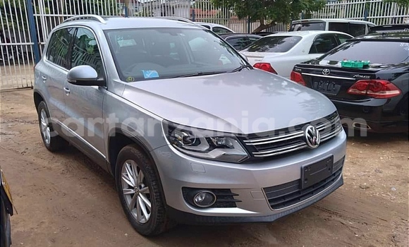 Nunua Ilio tumika Volkswagen Tiguan Fedha Gari ndani ya Dar es Salaam nchini Dar es Salaam Nunua Ilio tumika Volkswagen Tiguan Fedha Gari ndani ya Dar es Salaam nchini Dar es Salaam