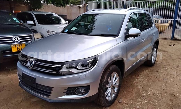 Nunua Ilio tumika Volkswagen Tiguan Fedha Gari ndani ya Dar es Salaam nchini Dar es Salaam Nunua Ilio tumika Volkswagen Tiguan Fedha Gari ndani ya Dar es Salaam nchini Dar es Salaam
