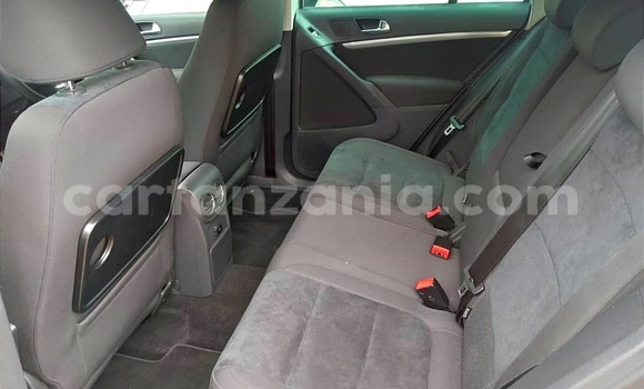 Nunua Ilio tumika Volkswagen Tiguan Fedha Gari ndani ya Dar es Salaam nchini Dar es Salaam Nunua Ilio tumika Volkswagen Tiguan Fedha Gari ndani ya Dar es Salaam nchini Dar es Salaam