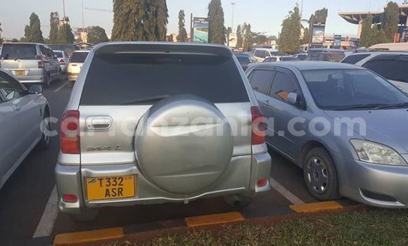 Nunua Ilio tumika Toyota RAV4 Fedha Gari ndani ya Dar es Salaam nchini Dar es Salaam Nunua Ilio tumika Toyota RAV4 Fedha Gari ndani ya Dar es Salaam nchini Dar es Salaam
