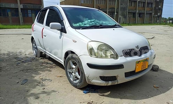 Buy Used Toyota Vitz White Car in Dar es Salaam in Dar es Salaam Buy Used Toyota Vitz White Car in Dar es Salaam in Dar es Salaam