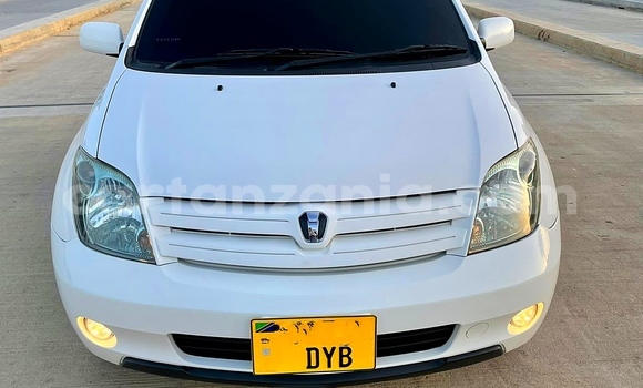 Buy Used Toyota IST White Car in Dar es Salaam in Dar es Salaam Buy Used Toyota IST White Car in Dar es Salaam in Dar es Salaam