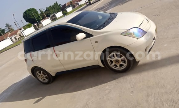 Nunua Ilio tumika Toyota IST Fedha Gari ndani ya Dar es Salaam nchini Dar es Salaam Nunua Ilio tumika Toyota IST Fedha Gari ndani ya Dar es Salaam nchini Dar es Salaam