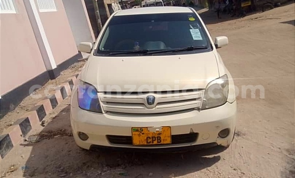 Nunua Ilio tumika Toyota IST Nyeupe Gari ndani ya Dar es Salaam nchini Dar es Salaam Nunua Ilio tumika Toyota IST Nyeupe Gari ndani ya Dar es Salaam nchini Dar es Salaam