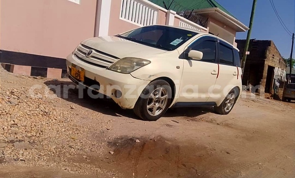 Nunua Ilio tumika Toyota IST Nyeupe Gari ndani ya Dar es Salaam nchini Dar es Salaam Nunua Ilio tumika Toyota IST Nyeupe Gari ndani ya Dar es Salaam nchini Dar es Salaam