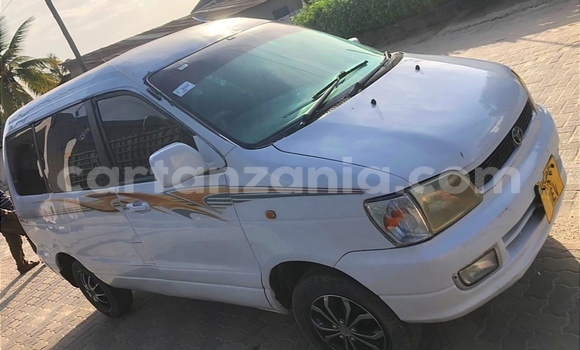 Buy Used Toyota Noah White Car in Dar es Salaam in Dar es Salaam Buy Used Toyota Noah White Car in Dar es Salaam in Dar es Salaam