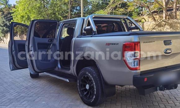 Nunua Mpya Ford Ranger (North America) Beige Gari ndani ya Dar es Salaam nchini Dar es Salaam Nunua Mpya Ford Ranger (North America) Beige Gari ndani ya Dar es Salaam nchini Dar es Salaam