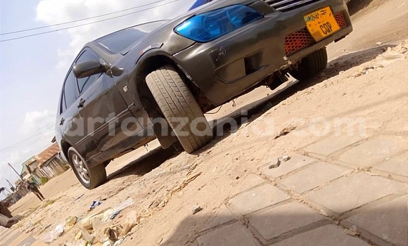 Nunua Ilio tumika Toyota Altezza Nyeusi Gari ndani ya Dar es Salaam nchini Dar es Salaam Nunua Ilio tumika Toyota Altezza Nyeusi Gari ndani ya Dar es Salaam nchini Dar es Salaam