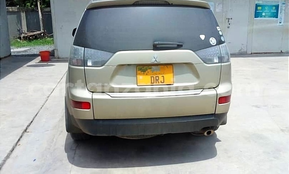 Buy Used Mitsubishi Outlander Silver Car in Dar es Salaam in Dar es Salaam Buy Used Mitsubishi Outlander Silver Car in Dar es Salaam in Dar es Salaam