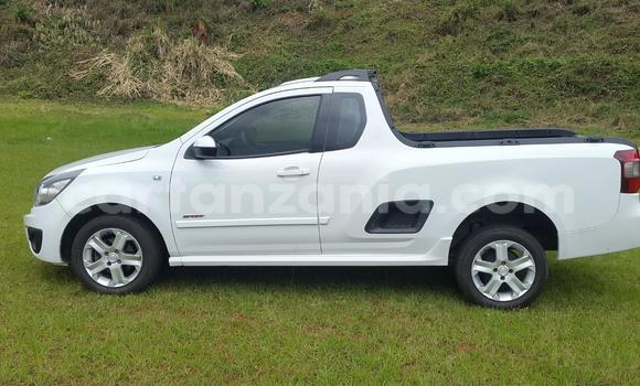 Buy Used Chevlolet Spin White Car in Arusha in Arusha Buy Used Chevlolet Spin White Car in Arusha in Arusha