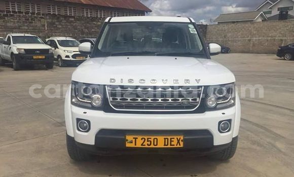 Buy Used Land Rover Discovery White Car in Dar es Salaam in Dar es Salaam