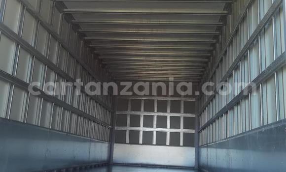 Buy Used Isuzu FTR 850 White Truck in Import - Dubai in Arusha Buy Used Isuzu FTR 850 White Truck in Import - Dubai in Arusha