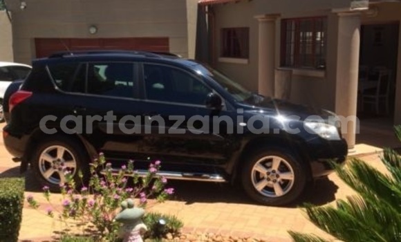 Nunua Ilio tumika Toyota RAV4 Nyeusi Gari ndani ya Dar es Salaam nchini Dar es Salaam Nunua Ilio tumika Toyota RAV4 Nyeusi Gari ndani ya Dar es Salaam nchini Dar es Salaam
