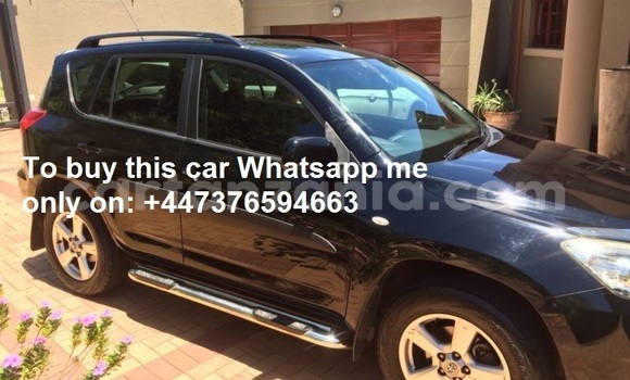 Nunua Ilio tumika Toyota RAV4 Nyeusi Gari ndani ya Dar es Salaam nchini Dar es Salaam Nunua Ilio tumika Toyota RAV4 Nyeusi Gari ndani ya Dar es Salaam nchini Dar es Salaam