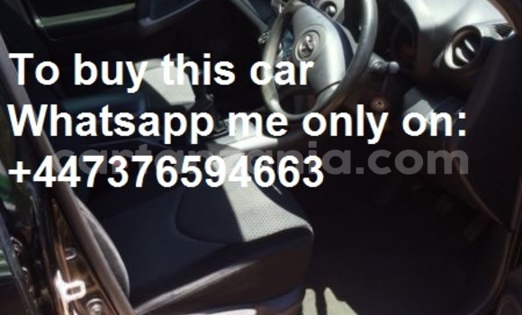 Nunua Ilio tumika Toyota RAV4 Nyeusi Gari ndani ya Dar es Salaam nchini Dar es Salaam Nunua Ilio tumika Toyota RAV4 Nyeusi Gari ndani ya Dar es Salaam nchini Dar es Salaam