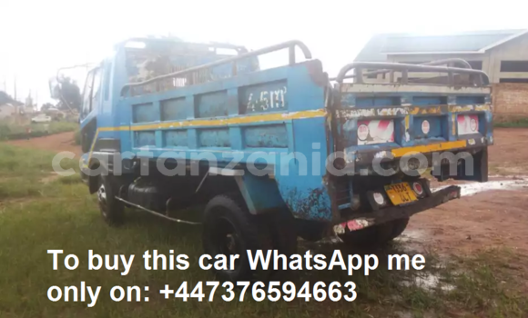 Nunua Ilio tumika Mitsubishi Pajero Bluu Gari ndani ya Dar es Salaam nchini Dar es Salaam Nunua Ilio tumika Mitsubishi Pajero Bluu Gari ndani ya Dar es Salaam nchini Dar es Salaam