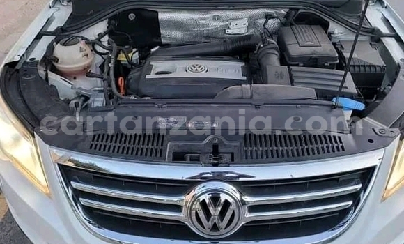 Buy New Volkswagen Tiguan White Car in Ilala in Dar es Salaam Buy New Volkswagen Tiguan White Car in Ilala in Dar es Salaam