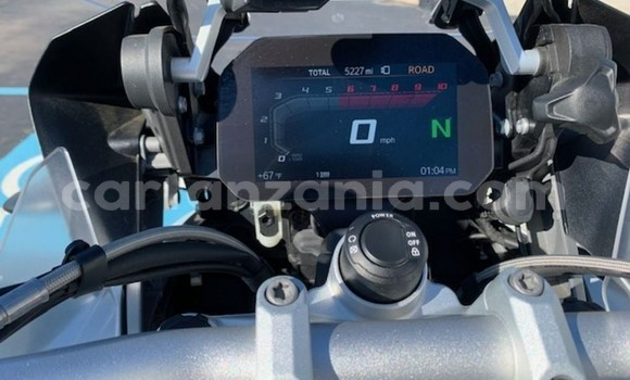 Nunua Ilio tumika BMW R1200GS Adventure Bluu Bike ndani ya Dar es Salaam nchini Dar es Salaam Nunua Ilio tumika BMW R1200GS Adventure Bluu Bike ndani ya Dar es Salaam nchini Dar es Salaam