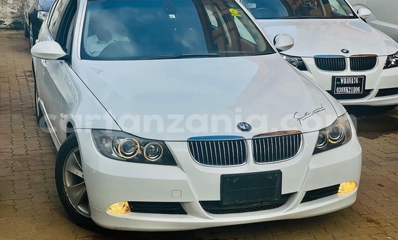 Nunua Mpya BMW 3–Series Nyeupe Gari ndani ya Arusha nchini Arusha