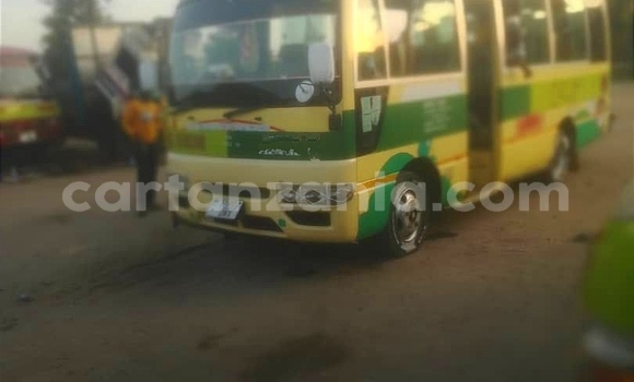 Nunua Ilio tumika Nissan Caravan Nyingine Gari ndani ya Dar es Salaam nchini Dar es Salaam Nunua Ilio tumika Nissan Caravan Nyingine Gari ndani ya Dar es Salaam nchini Dar es Salaam