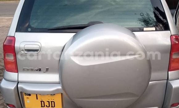Buy Used Toyota RAV4 Silver Car in Dar es Salaam in Dar es Salaam