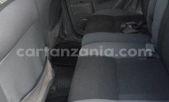 Nunua Ilio tumika Toyota RAV4 Fedha Gari ndani ya Dar es Salaam nchini Dar es Salaam Nunua Ilio tumika Toyota RAV4 Fedha Gari ndani ya Dar es Salaam nchini Dar es Salaam