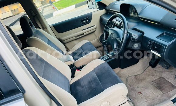 Nunua Ilio tumika Nissan X–Trail Fedha Gari ndani ya Dar es Salaam nchini Dar es Salaam Nunua Ilio tumika Nissan X–Trail Fedha Gari ndani ya Dar es Salaam nchini Dar es Salaam