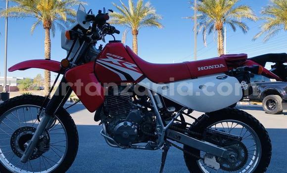 Buy Used Honda XR650 L Red Bike in Dar es Salaam in Dar es Salaam Buy Used Honda XR650 L Red Bike in Dar es Salaam in Dar es Salaam