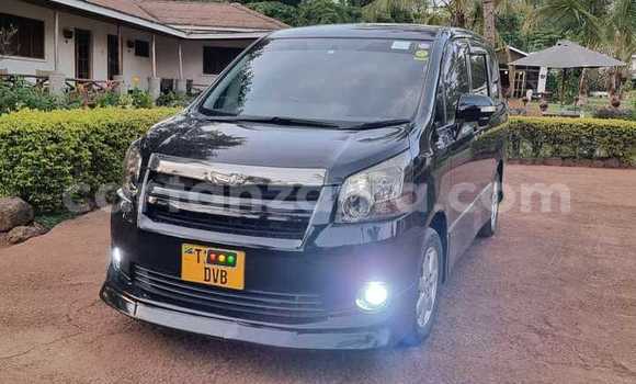 Nunua Ilio tumika Toyota Noah Nyeusi Gari ndani ya Dar es Salaam nchini Dar es Salaam Nunua Ilio tumika Toyota Noah Nyeusi Gari ndani ya Dar es Salaam nchini Dar es Salaam