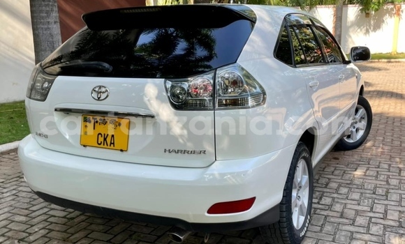 Nunua Ilio tumika Toyota Harrier Nyeupe Gari ndani ya Dar es Salaam nchini Dar es Salaam Nunua Ilio tumika Toyota Harrier Nyeupe Gari ndani ya Dar es Salaam nchini Dar es Salaam