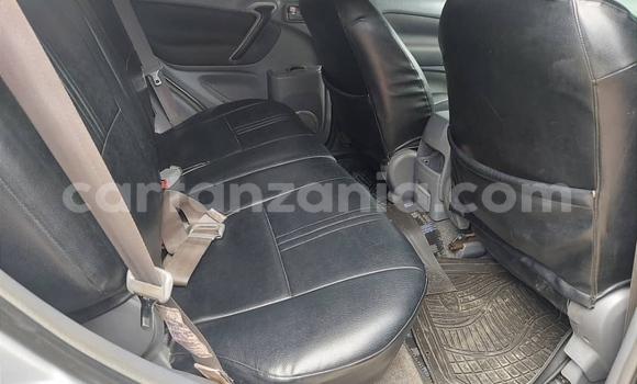 Buy Used Toyota RAV4 Silver Car in Dar es Salaam in Dar es Salaam Buy Used Toyota RAV4 Silver Car in Dar es Salaam in Dar es Salaam