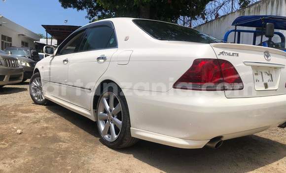 Buy New Toyota Crown White Car in Dar es Salaam in Dar es Salaam Buy New Toyota Crown White Car in Dar es Salaam in Dar es Salaam
