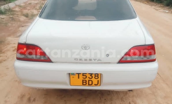Nunua Ilio tumika Toyota Cresta Nyeupe Gari ndani ya Dar es Salaam nchini Dar es Salaam Nunua Ilio tumika Toyota Cresta Nyeupe Gari ndani ya Dar es Salaam nchini Dar es Salaam