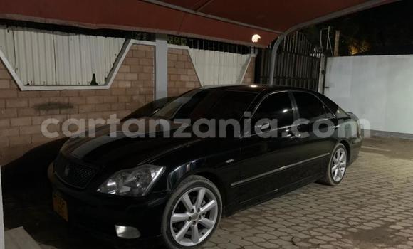 Buy Used Toyota Crown Black Car in Dar es Salaam in Dar es Salaam