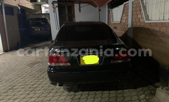 Buy Used Toyota Crown Black Car in Dar es Salaam in Dar es Salaam Buy Used Toyota Crown Black Car in Dar es Salaam in Dar es Salaam