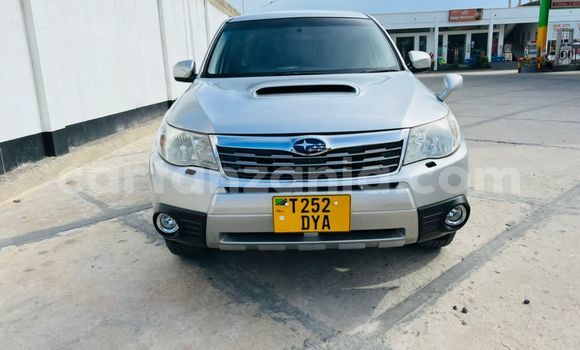 Nunua Ilio tumika Subaru Forester Fedha Gari ndani ya Dar es Salaam nchini Dar es Salaam