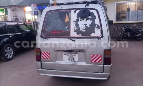 Buy Used Nissan Caravan Silver Car in Dar es Salaam in Dar es Salaam