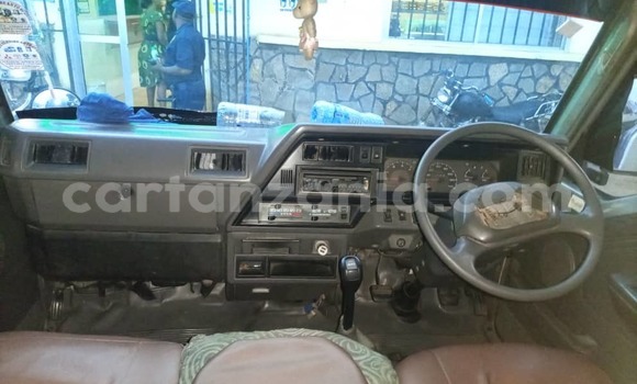 Nunua Ilio tumika Nissan Caravan Fedha Gari ndani ya Dar es Salaam nchini Dar es Salaam Nunua Ilio tumika Nissan Caravan Fedha Gari ndani ya Dar es Salaam nchini Dar es Salaam