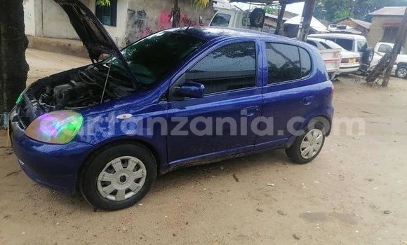 Buy Used Toyota Vitz Blue Car in Dar es Salaam in Dar es Salaam