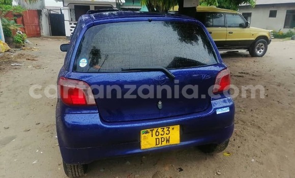 Nunua Ilio tumika Toyota Vitz Bluu Gari ndani ya Dar es Salaam nchini Dar es Salaam Nunua Ilio tumika Toyota Vitz Bluu Gari ndani ya Dar es Salaam nchini Dar es Salaam