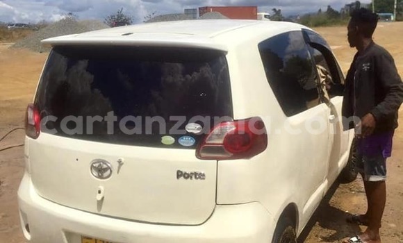 Buy Used Toyota Porte White Car in Dar es Salaam in Dar es Salaam Buy Used Toyota Porte White Car in Dar es Salaam in Dar es Salaam